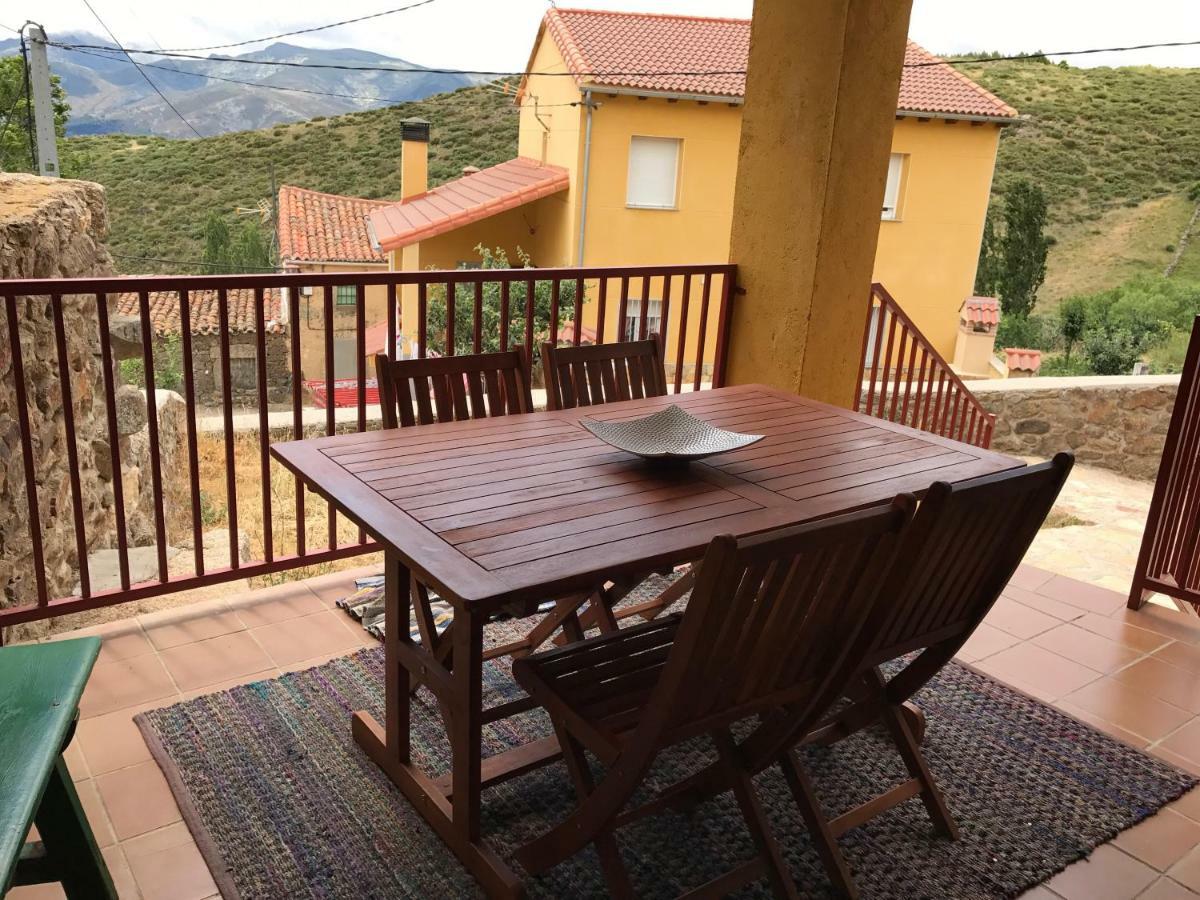 Hostal Casa Sierra de Gredos Navasequilla Exterior foto